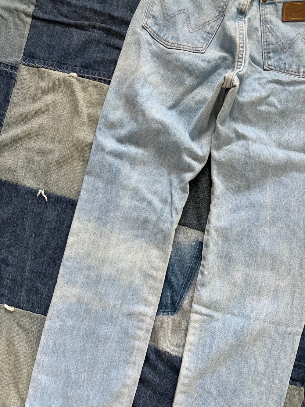 Wrangler 90s vintage jeans made in USA light wash faded denim 26x29 - Picture 5 of 11